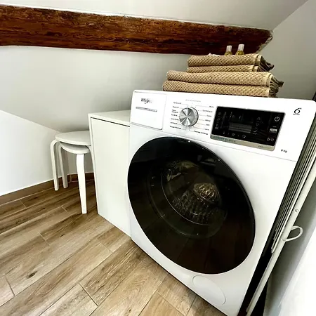 Le Cite, Gare, Hypercentre Apartment *